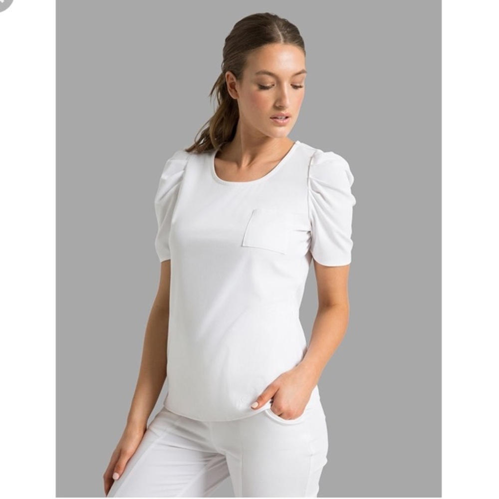 Jaanuu white pleated sleeve scrub top—XS.  BNWT.